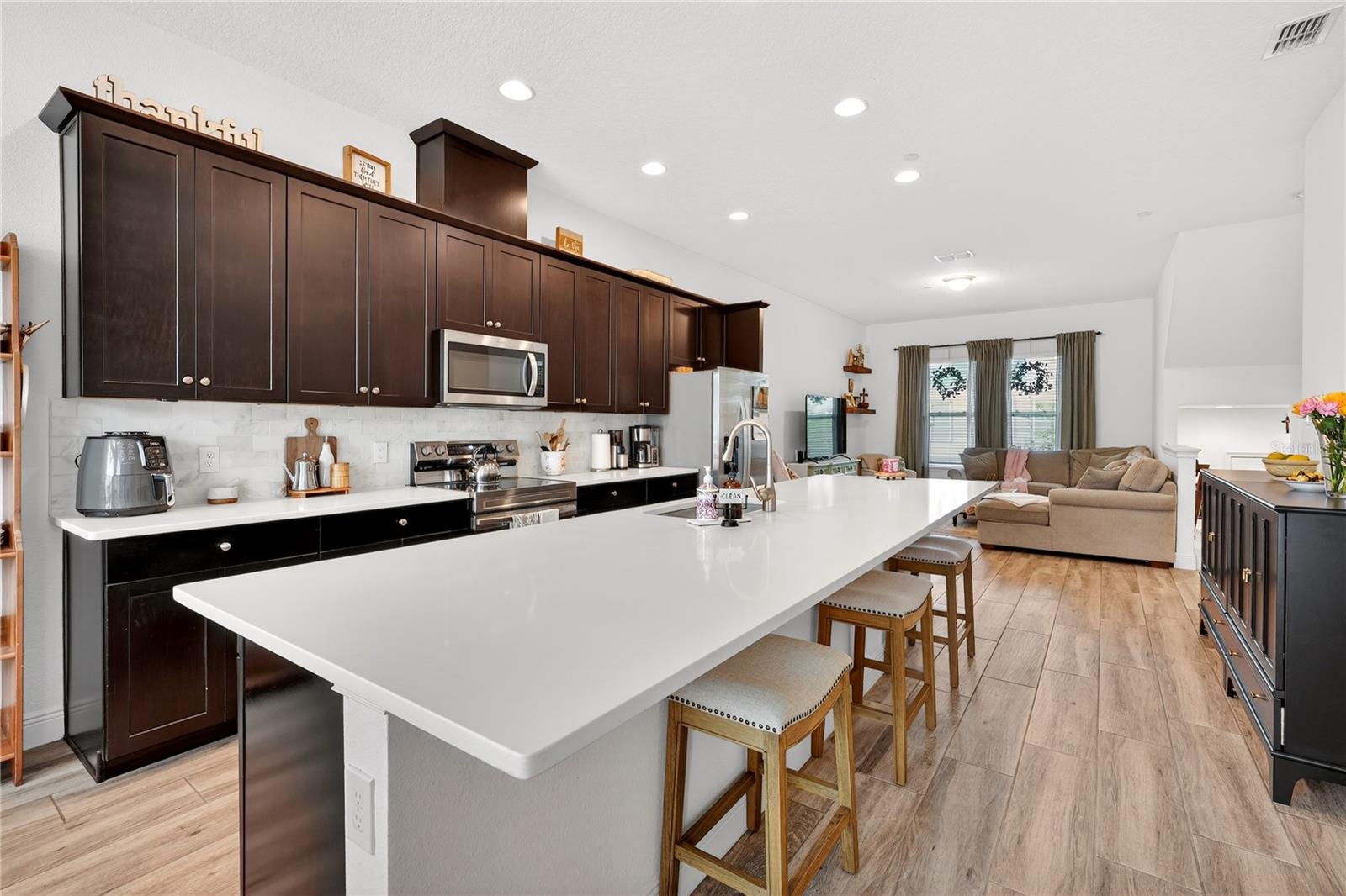 LAUREATE PARK NEIGHBORHOOD CENTER PHASE - Residential