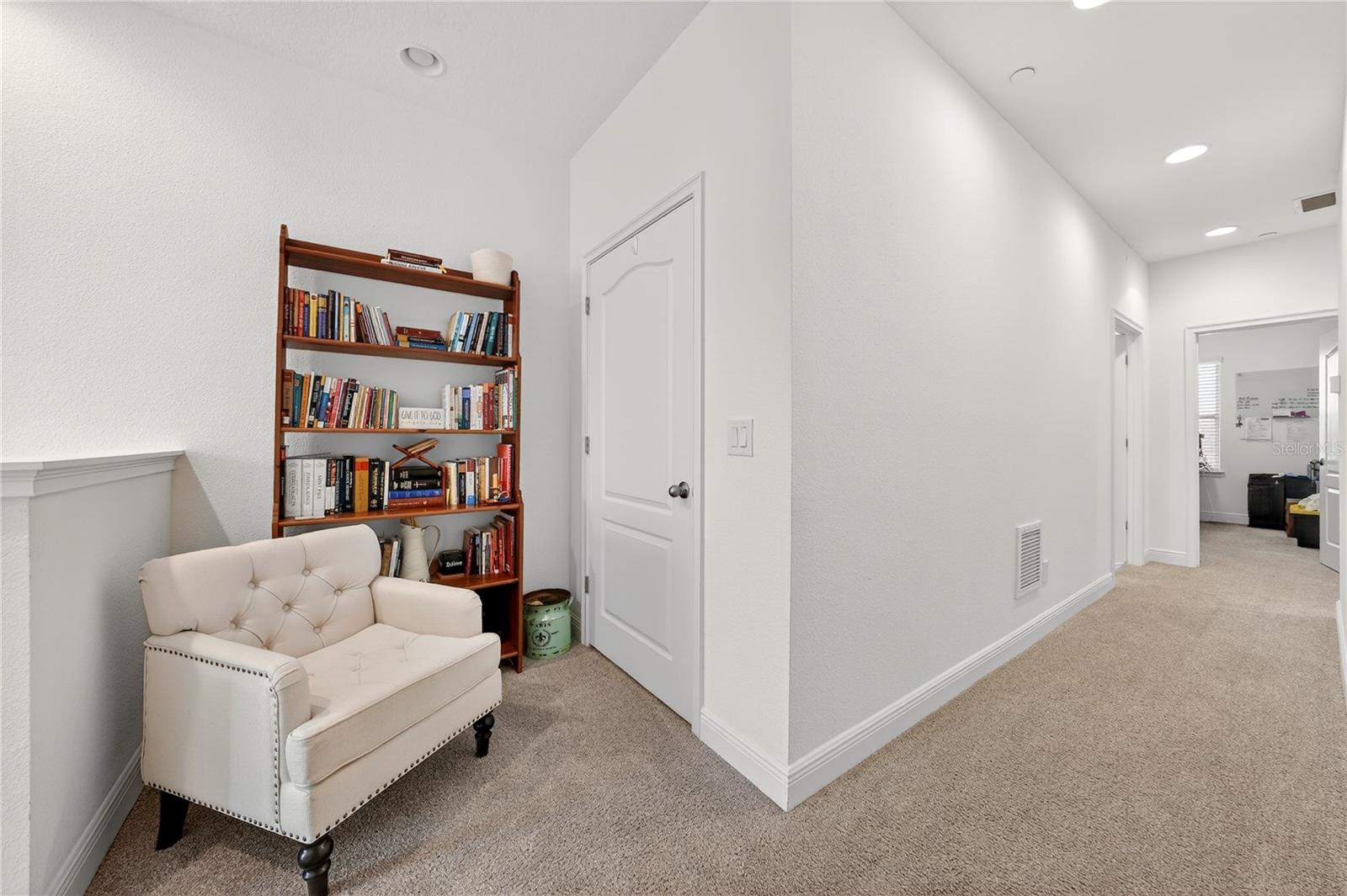 LAUREATE PARK NEIGHBORHOOD CENTER PHASE - Residential