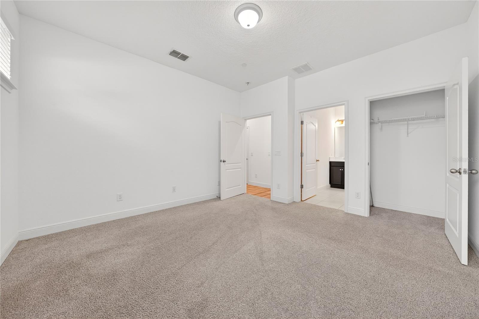 LAUREATE PARK NEIGHBORHOOD CENTER PHASE - Residential