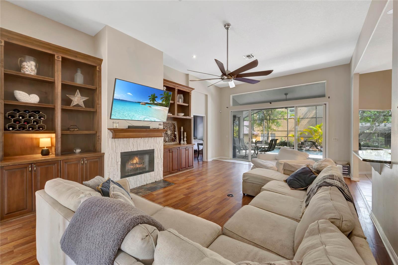 856 KEATON PARKWAY