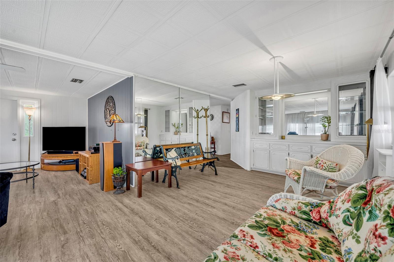 OAK GROVE VILLAGE CONDO - Residential