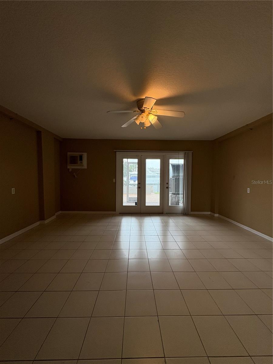 DOLPHIN WATCH TOWNHOMES - Residential Lease