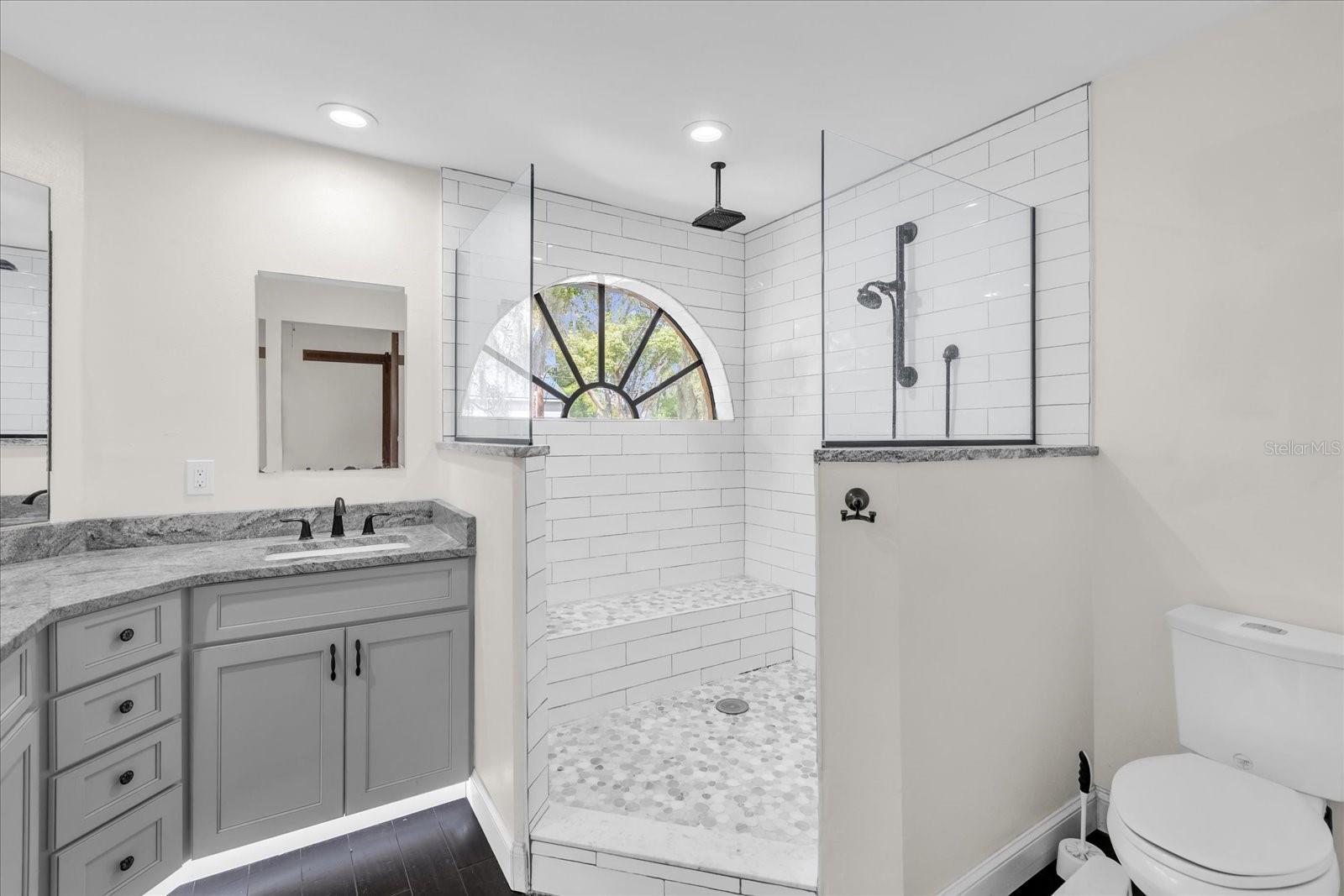 LAKE PINELOCH VILLAGE CONDO NO 5 - Residential