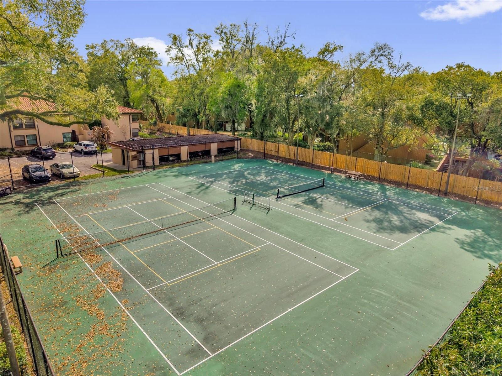 LAKE PINELOCH VILLAGE CONDO NO 5 - Residential