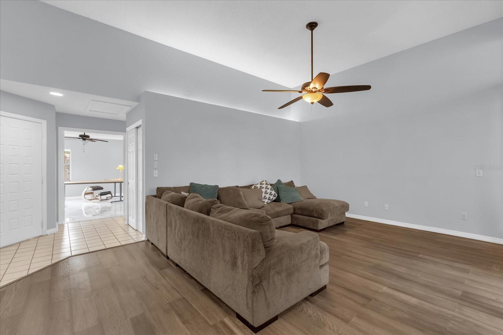 LAKE PINELOCH VILLAGE CONDO NO 5 - Residential