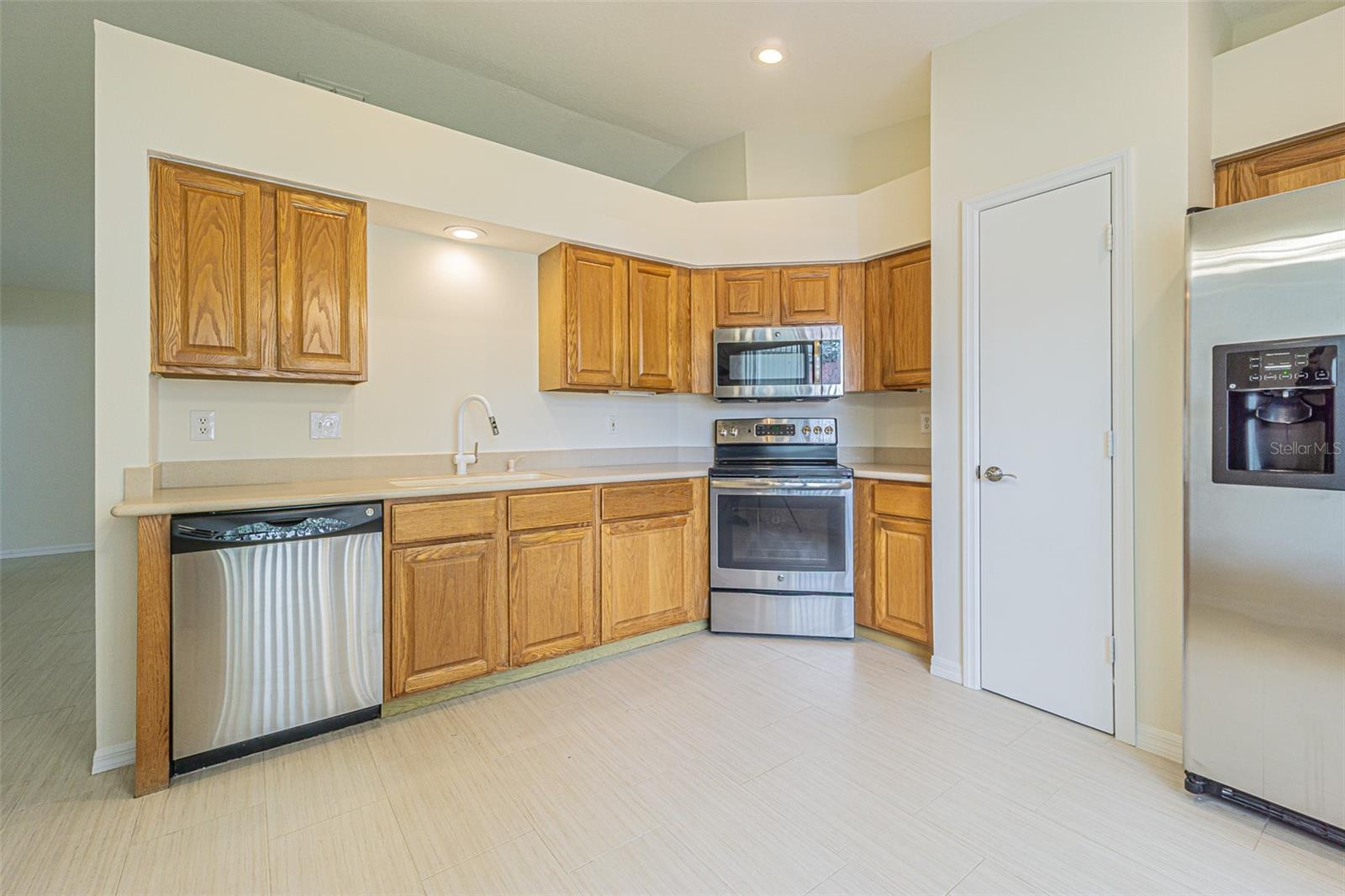 TAMPA BAY GOLF TENNIS CLUB - Residential