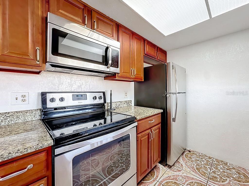 ARBOR RIDGE WEST - Residential