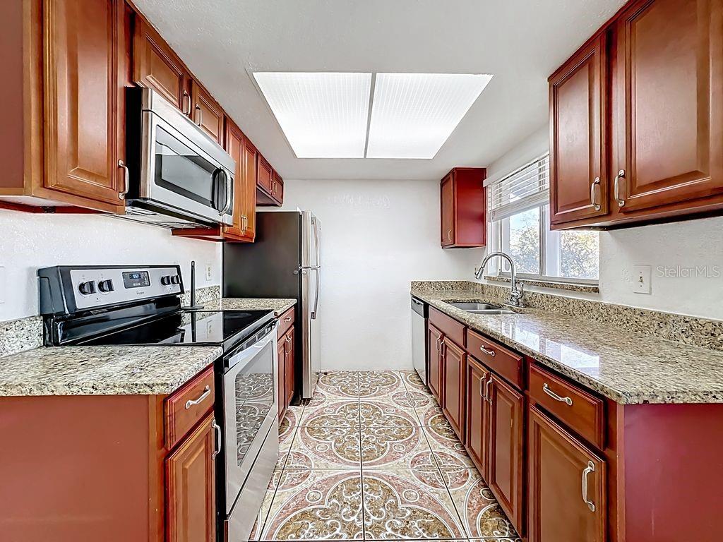 ARBOR RIDGE WEST - Residential