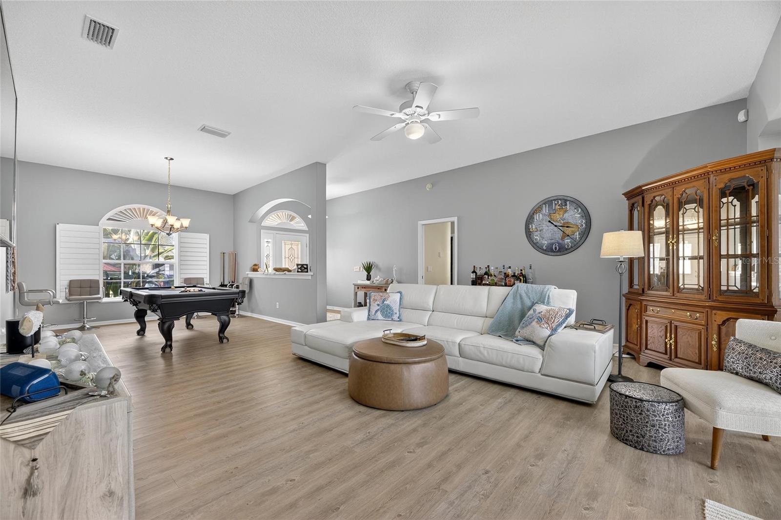 APOLLO BEACH UNIT SIX - Residential Lease