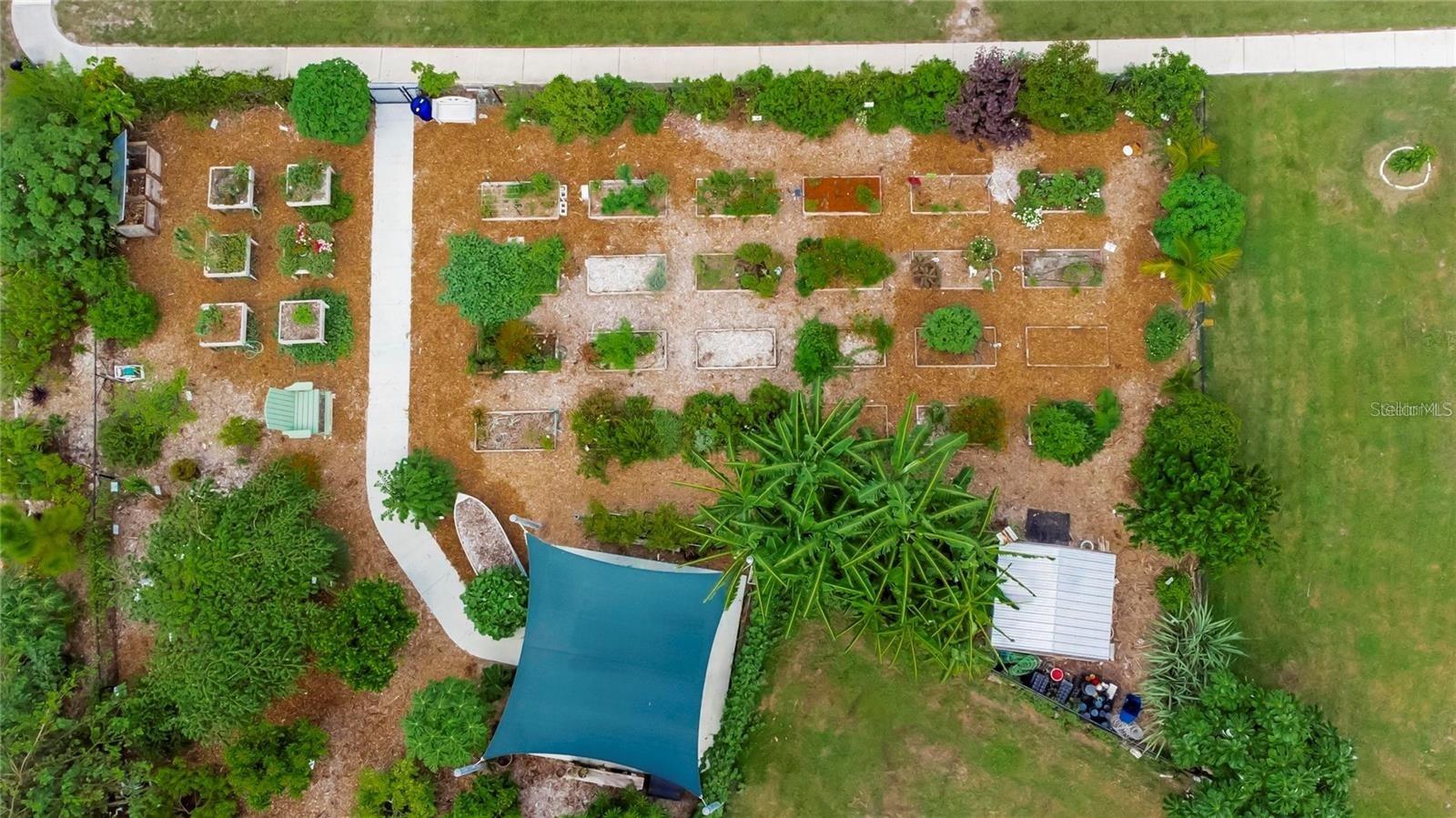 APOLLO BEACH UNIT SIX - Residential Lease