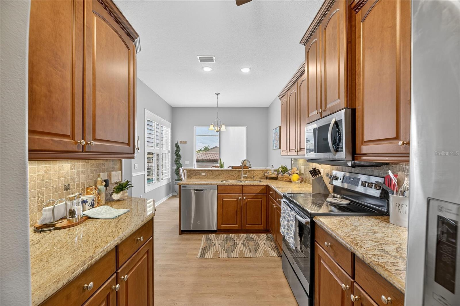 APOLLO BEACH UNIT SIX - Residential Lease