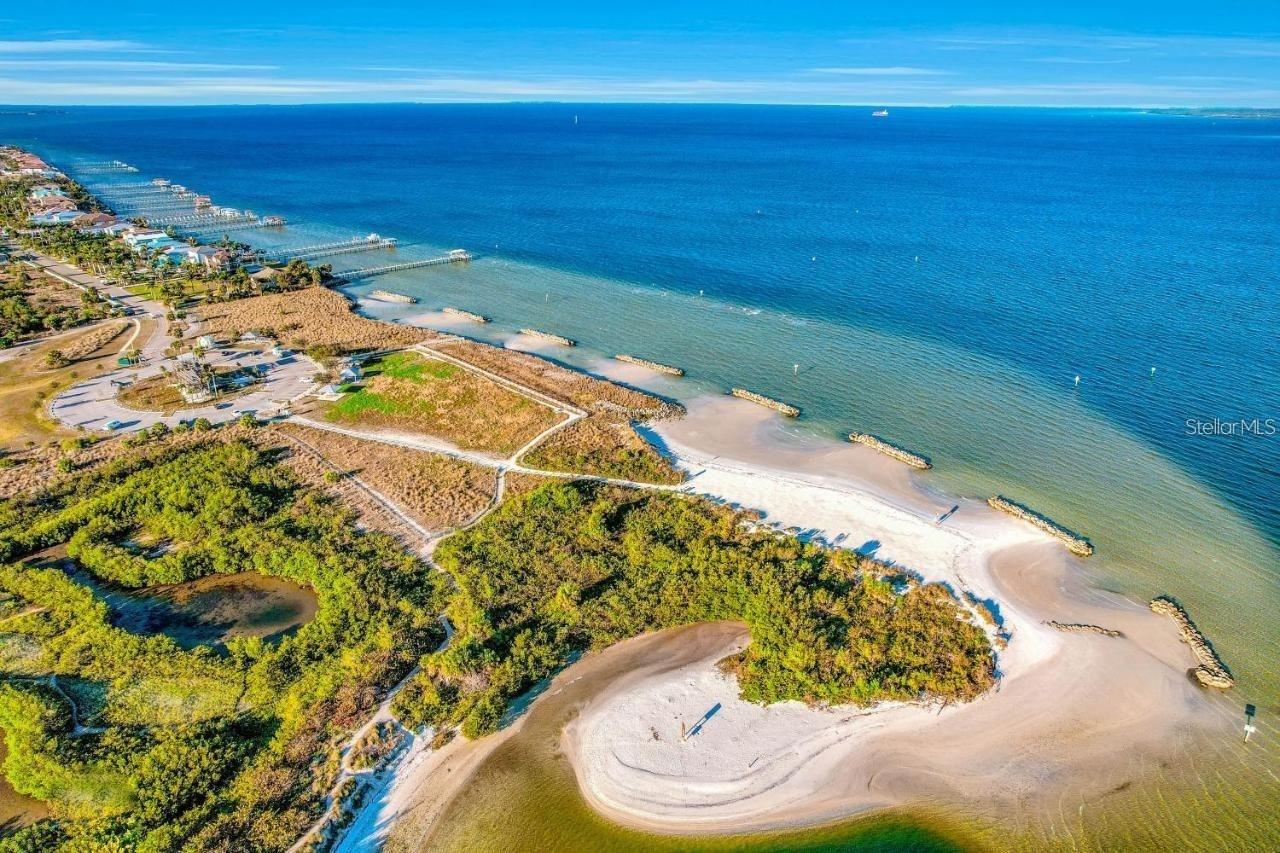 APOLLO BEACH UNIT SIX - Residential Lease