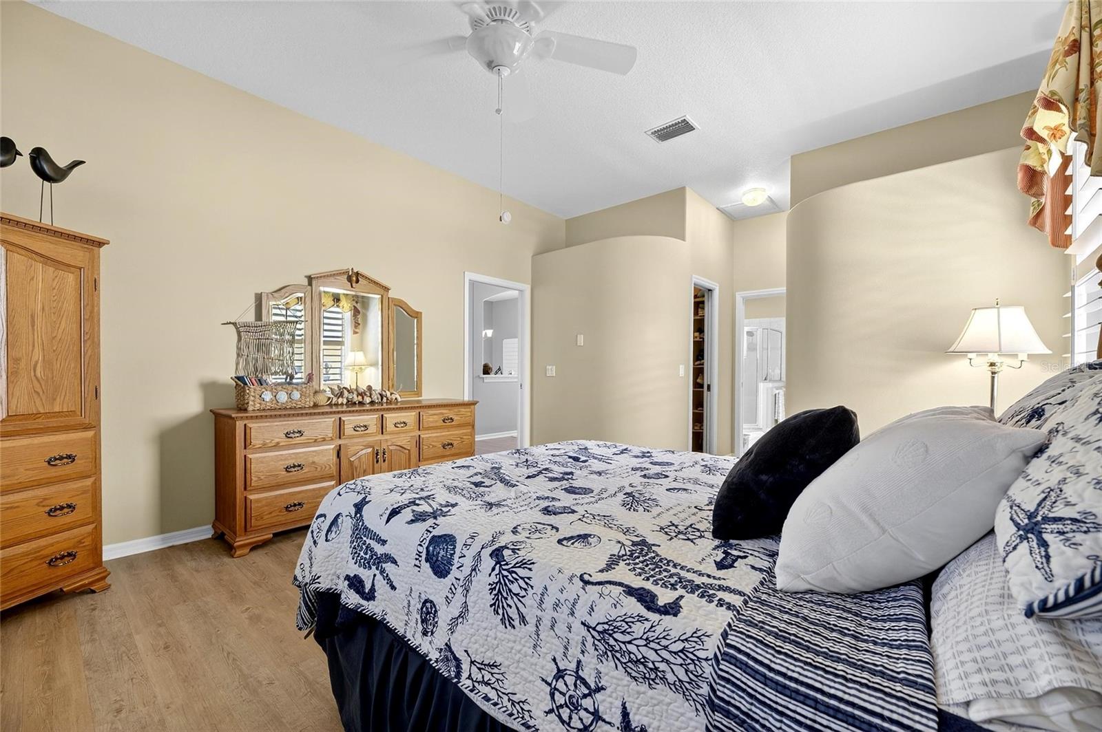 APOLLO BEACH UNIT SIX - Residential Lease