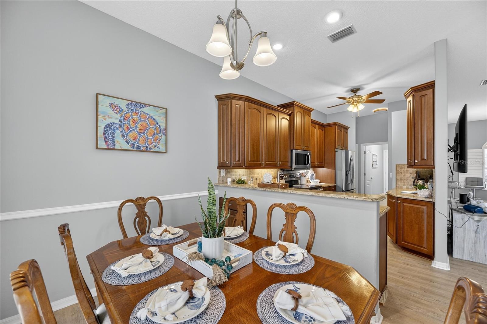 APOLLO BEACH UNIT SIX - Residential Lease