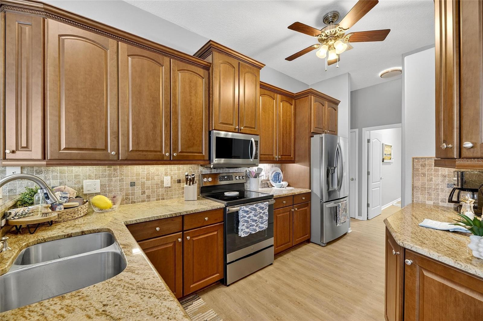 APOLLO BEACH UNIT SIX - Residential Lease