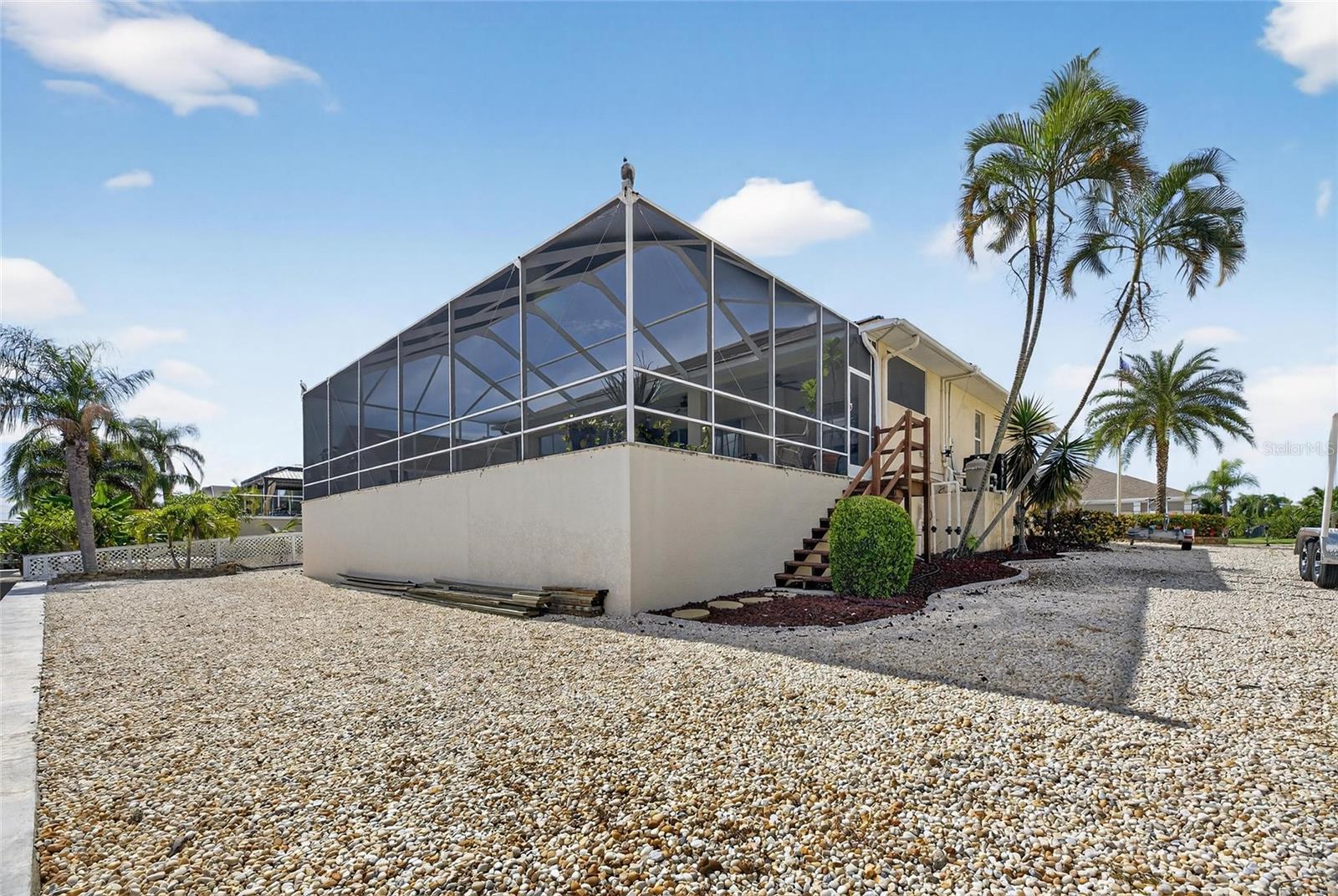 APOLLO BEACH UNIT SIX - Residential Lease