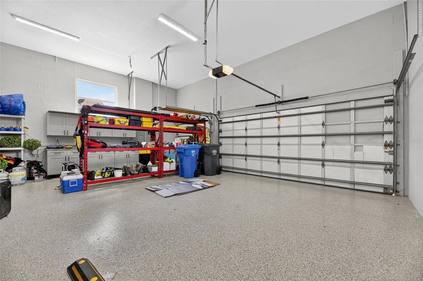 APOLLO BEACH UNIT SIX - Residential Lease