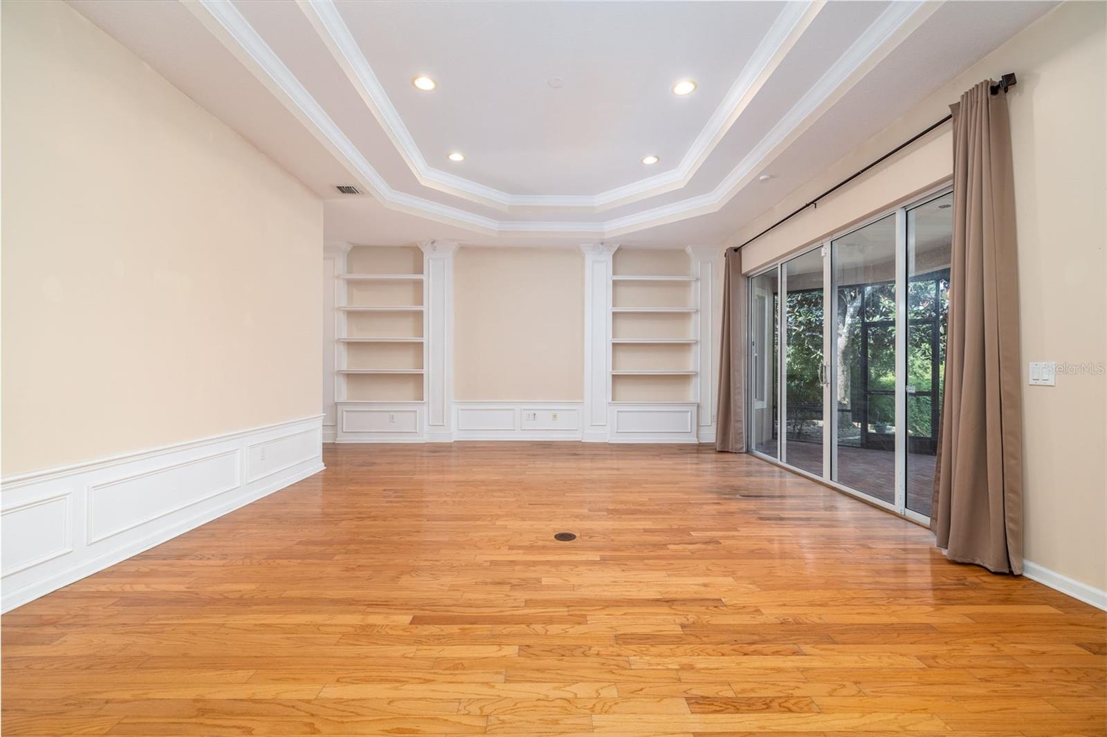 314 W LAKE VICTORIA CIRCLE