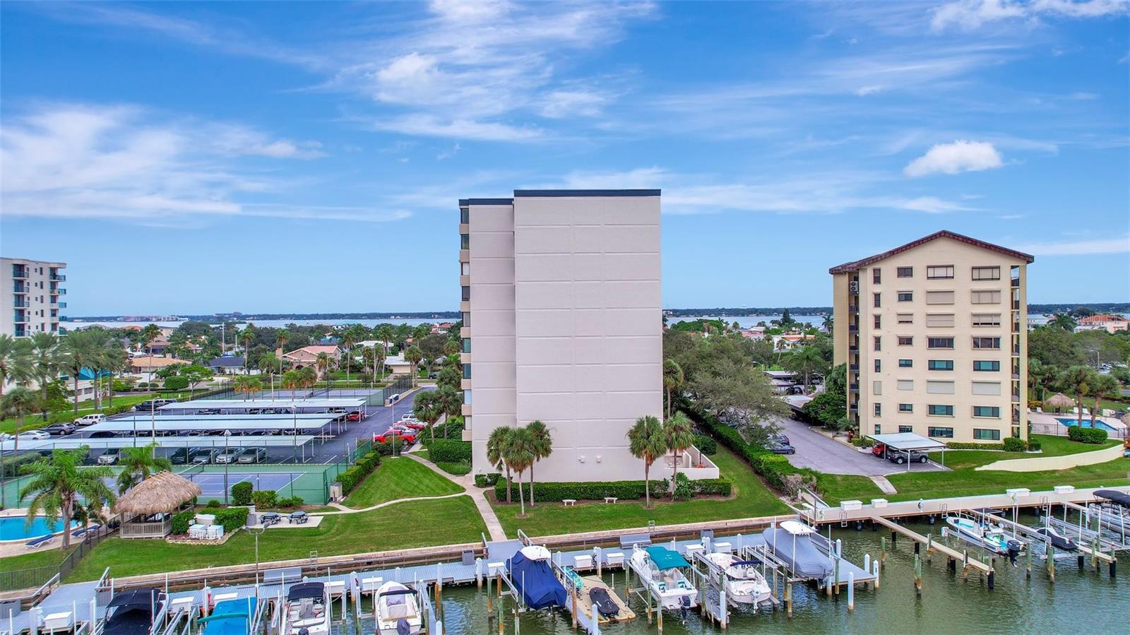 DIAMOND ISLE CONDO - Residential