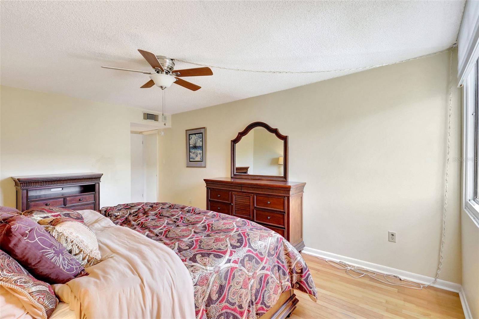 DIAMOND ISLE CONDO - Residential