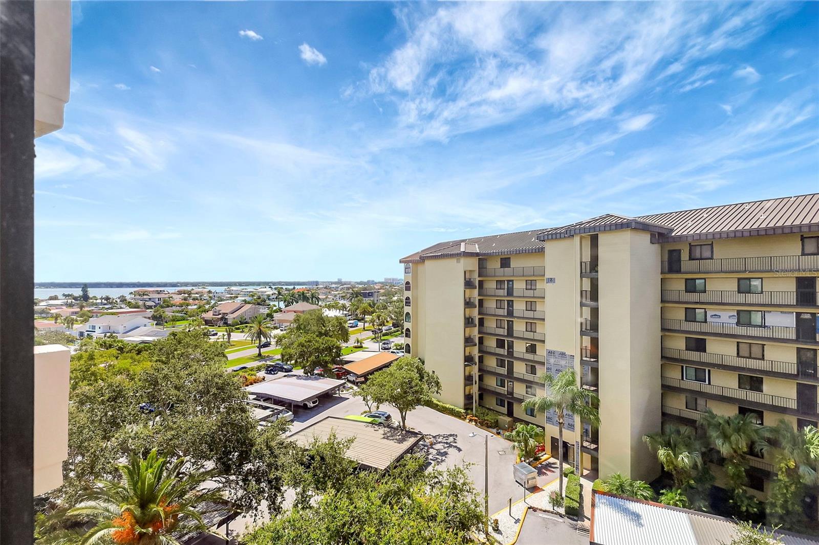 DIAMOND ISLE CONDO - Residential