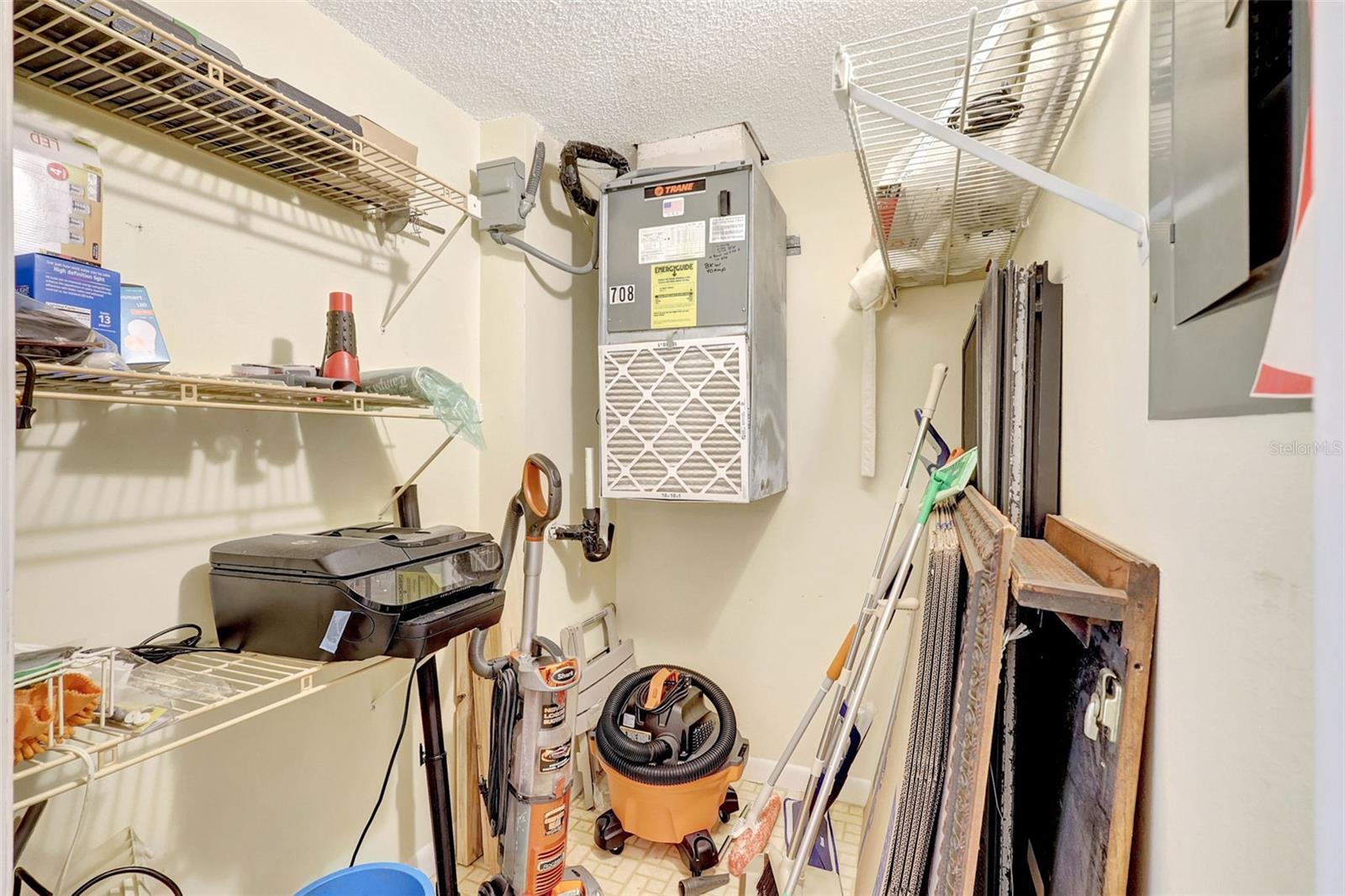 DIAMOND ISLE CONDO - Residential