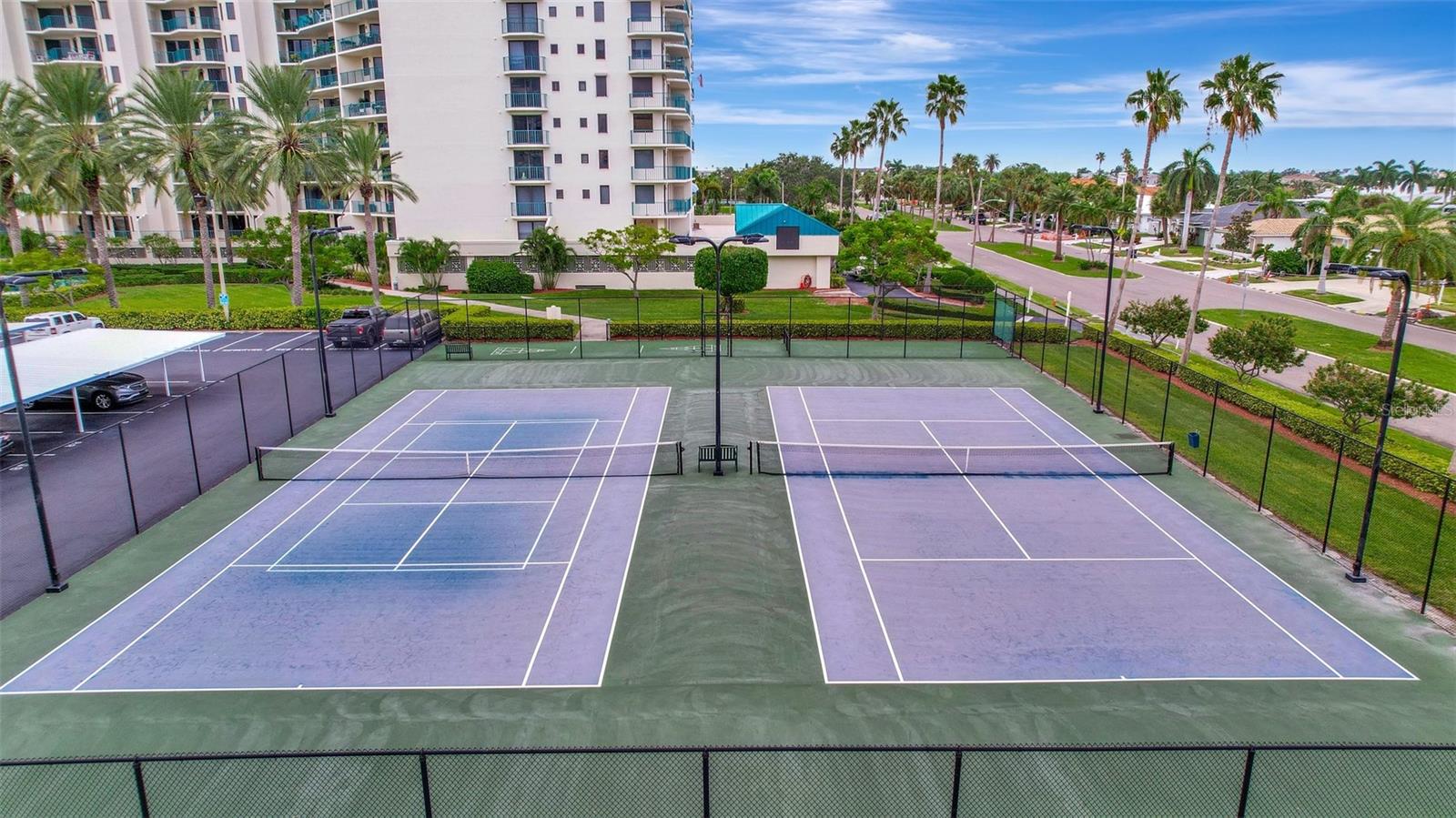 DIAMOND ISLE CONDO - Residential