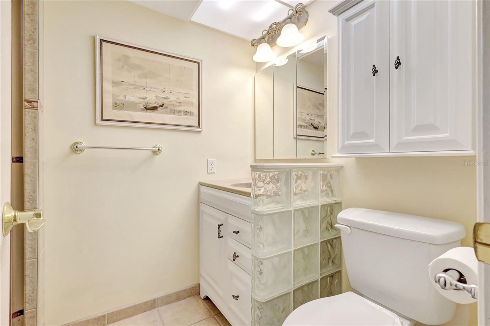 DIAMOND ISLE CONDO - Residential