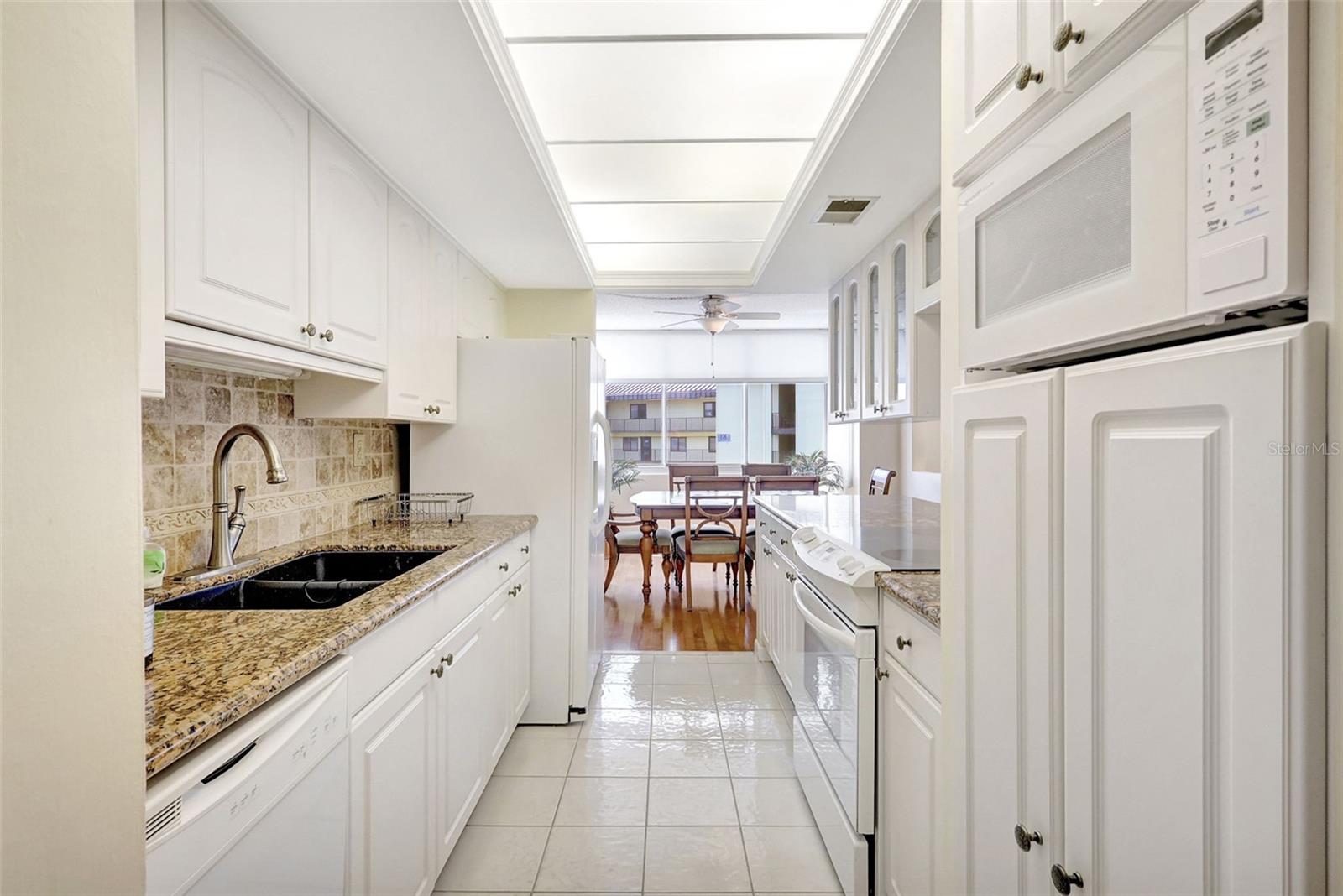 DIAMOND ISLE CONDO - Residential