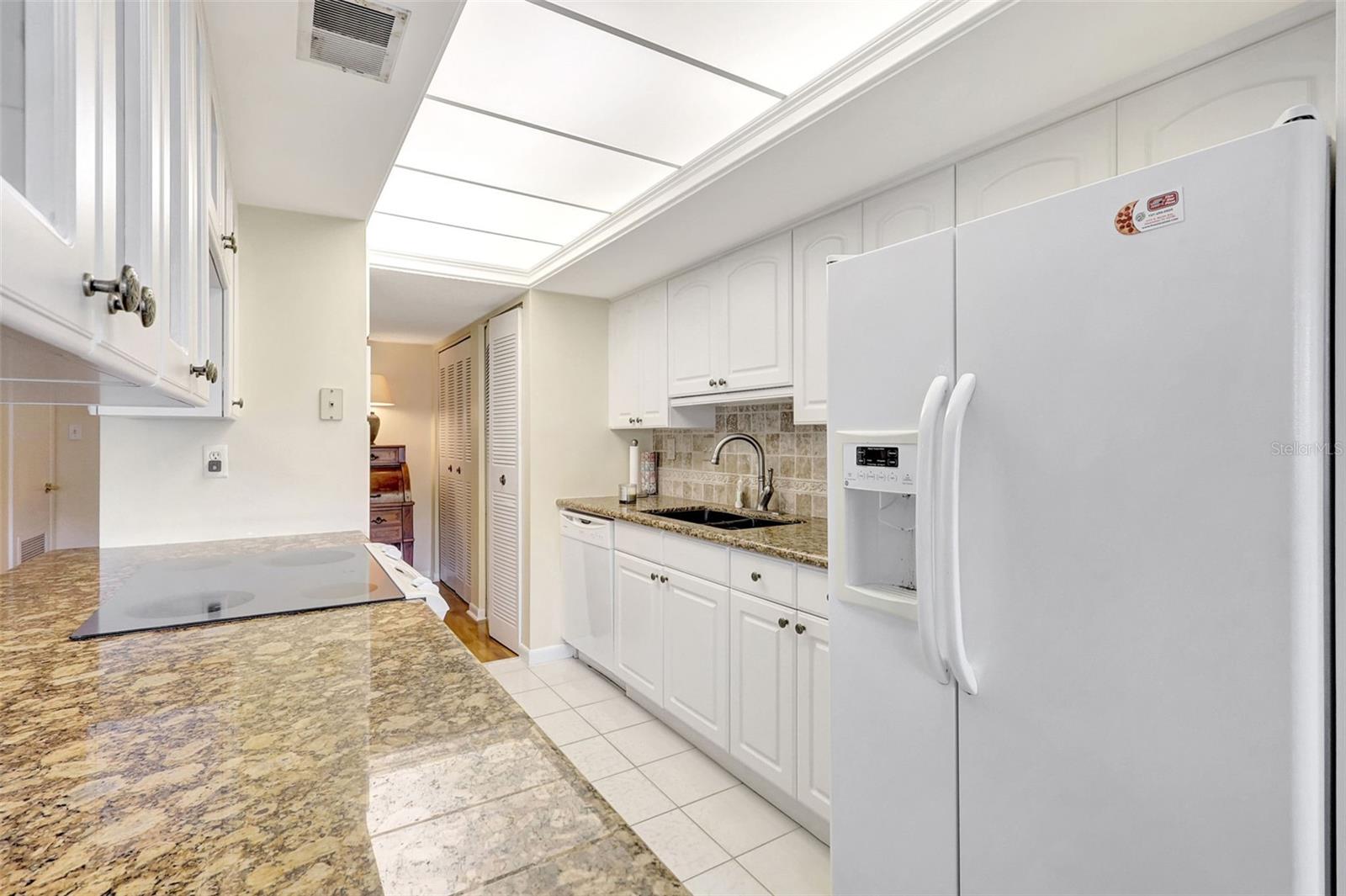 DIAMOND ISLE CONDO - Residential