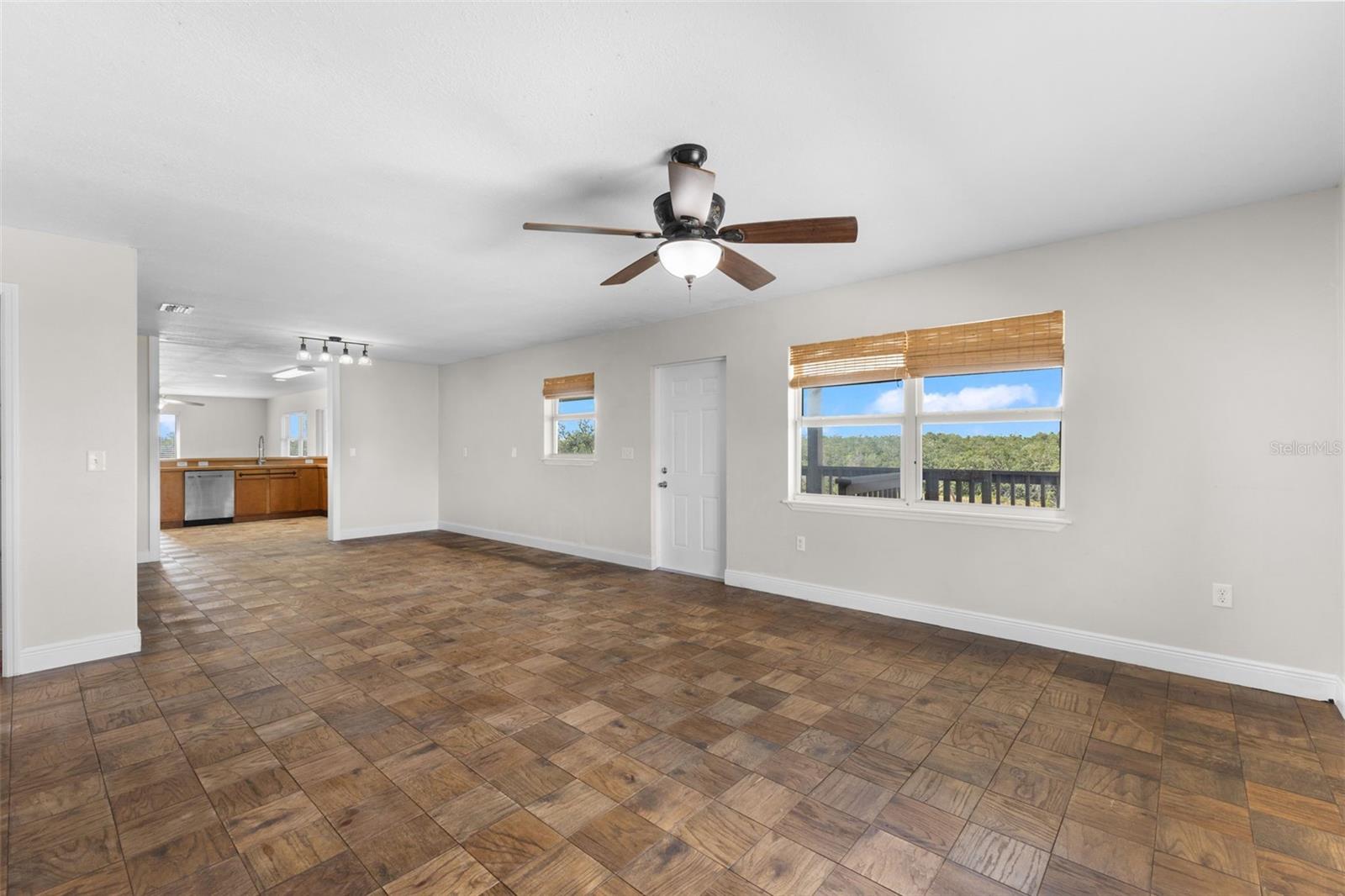 ACREAGE & UNREC - Residential