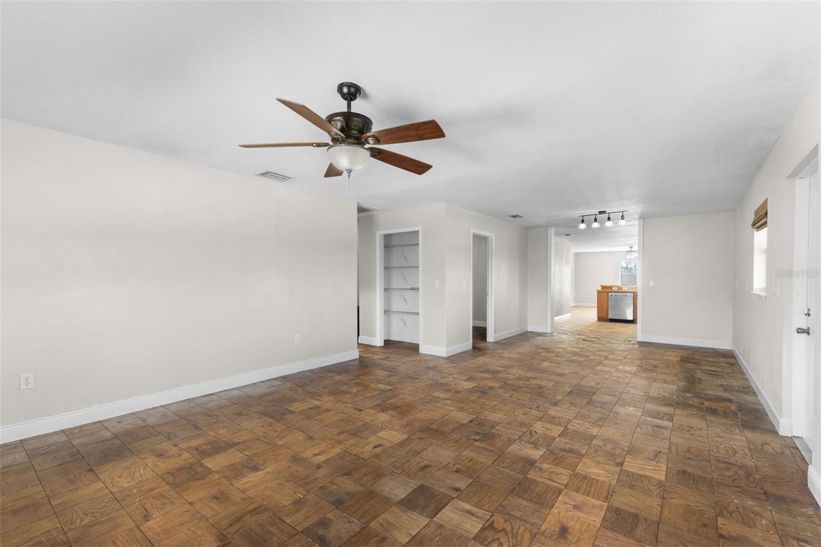 ACREAGE & UNREC - Residential