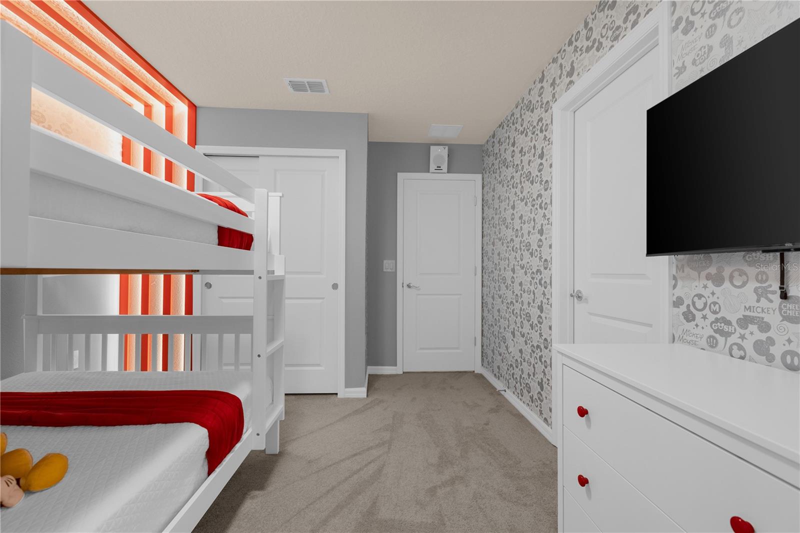 WINDSOR ISLAND RESIDENCE PH 2B - Residential