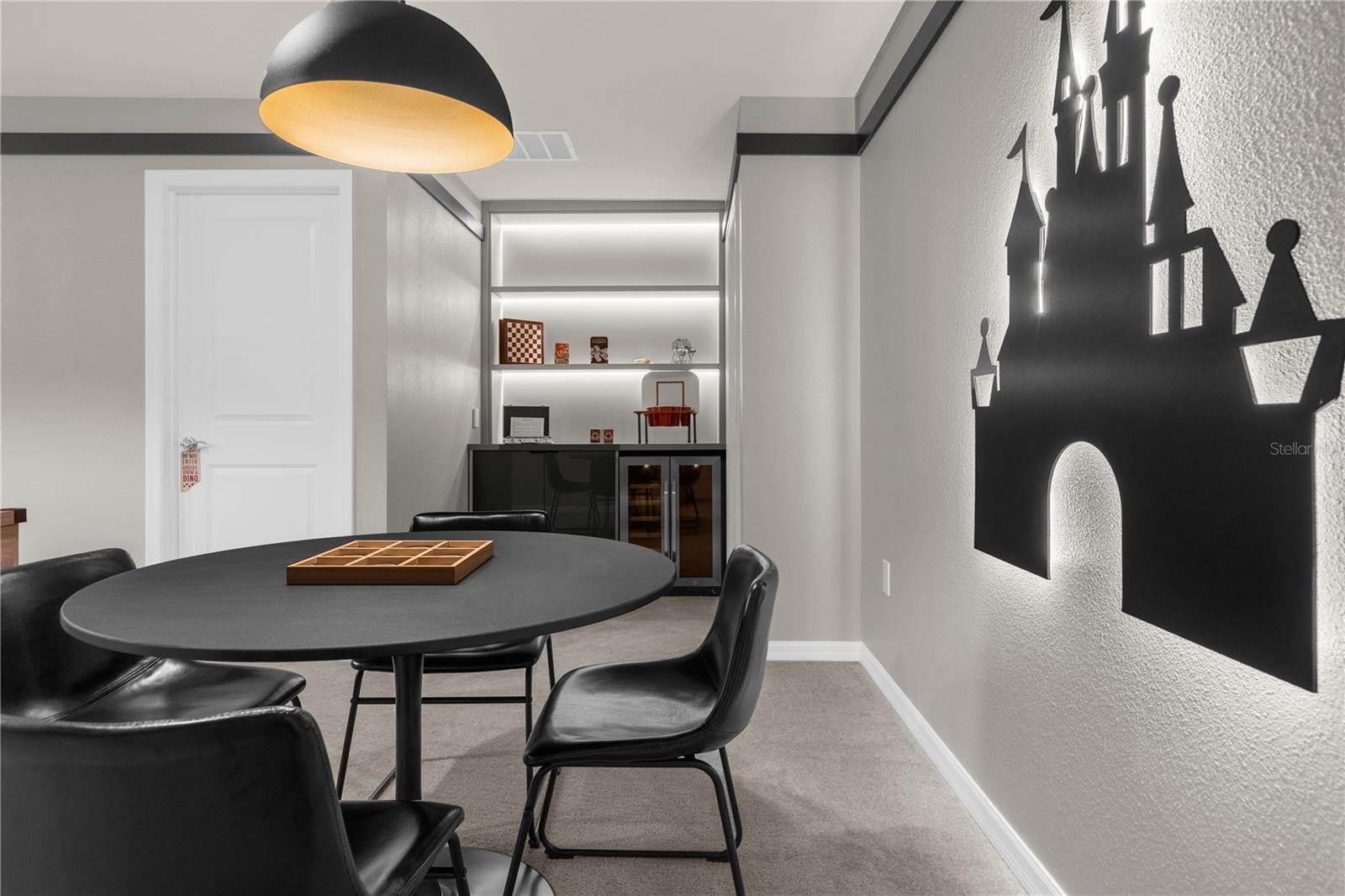 WINDSOR ISLAND RESIDENCE PH 2B - Residential