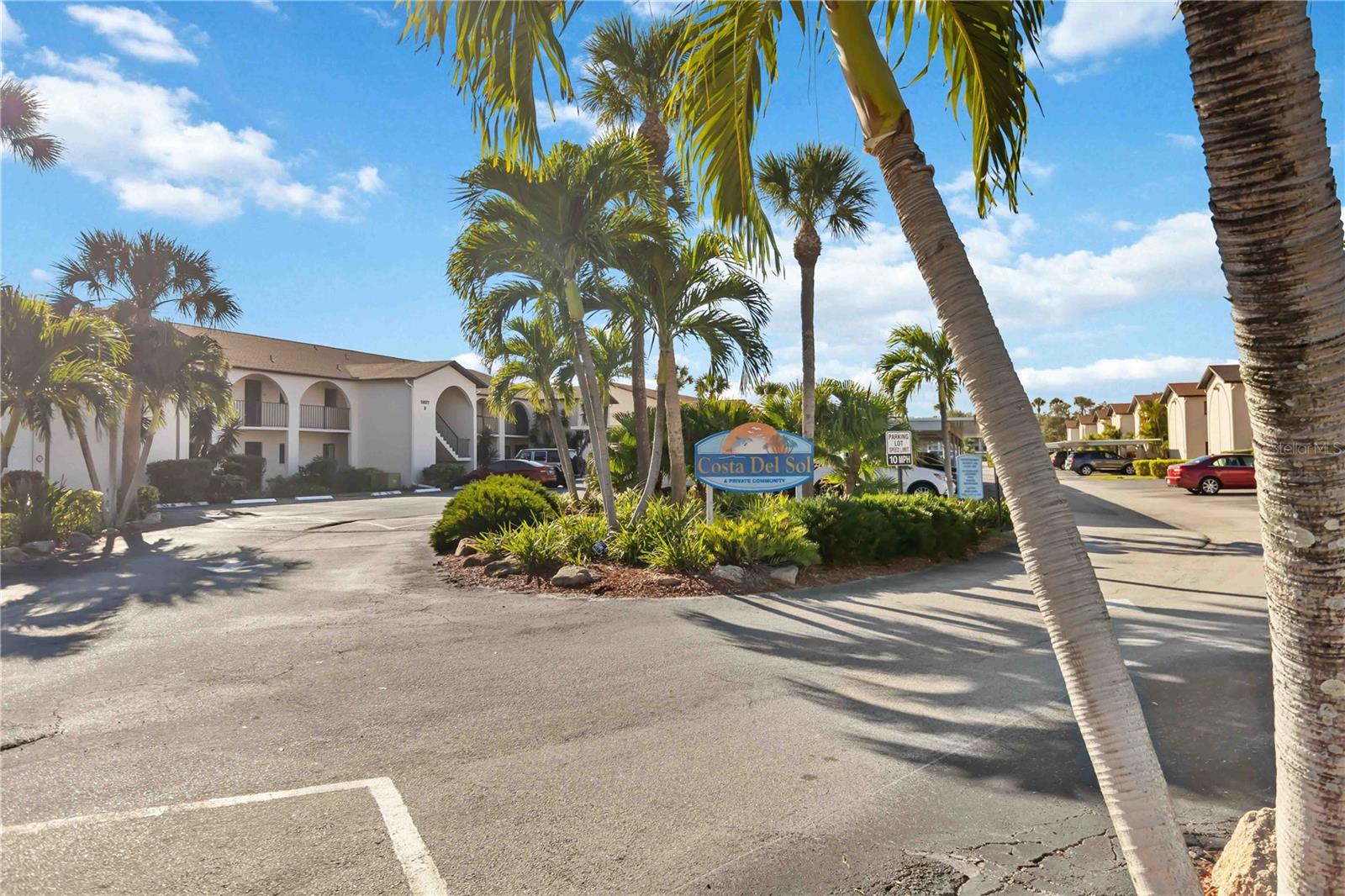 BANANA RIVER ESTATES - Residential