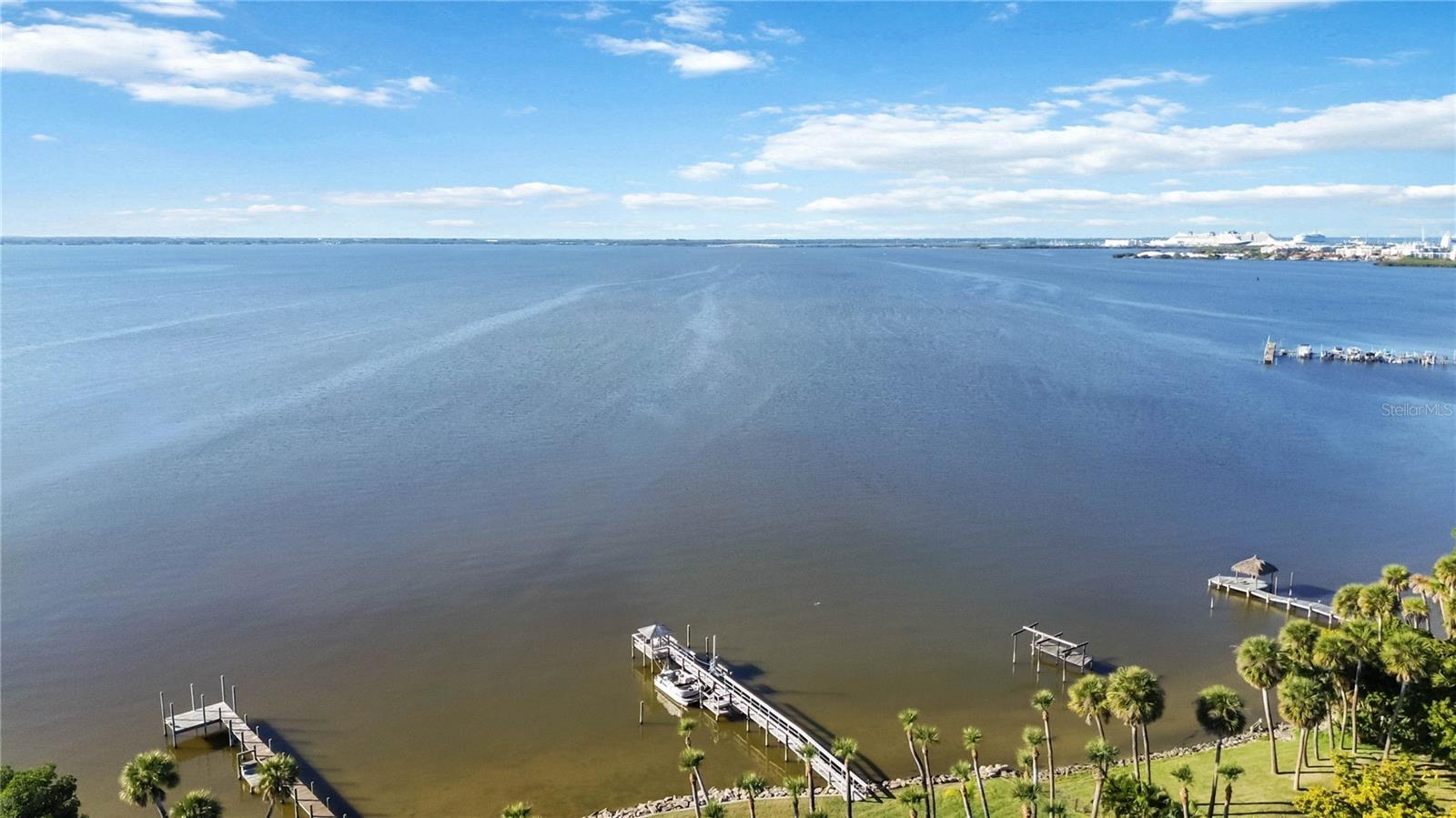 BANANA RIVER ESTATES - Residential