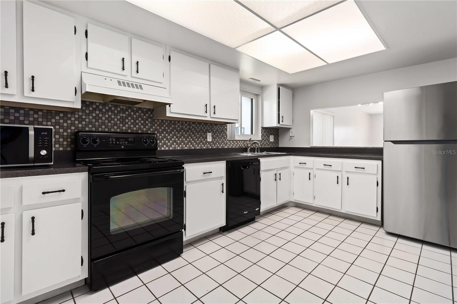 BANANA RIVER ESTATES - Residential