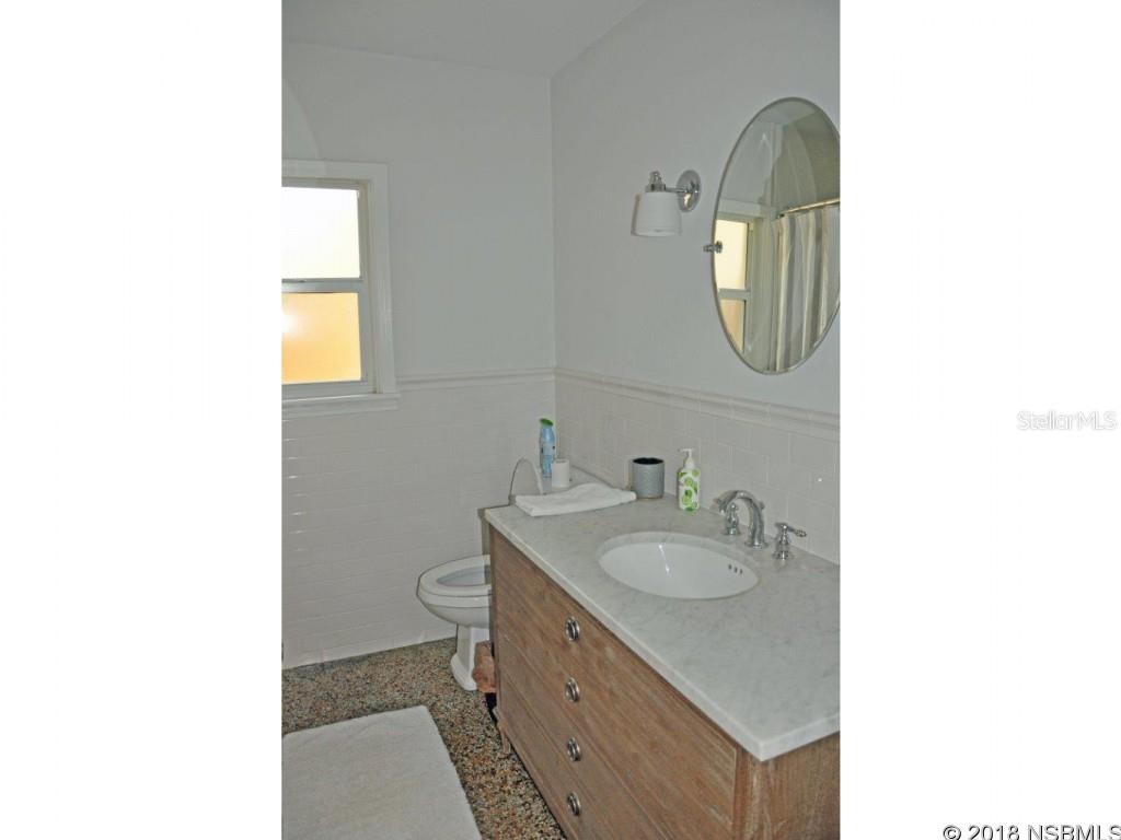 Canova H L - Residential