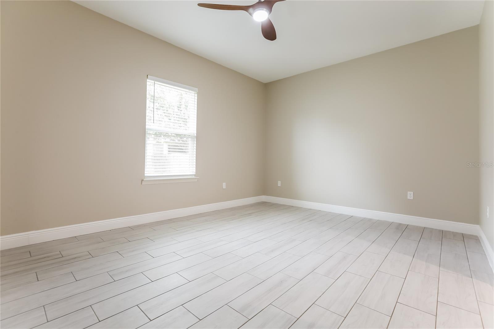PORT CHARLOTTE SUB 09 - Residential Lease