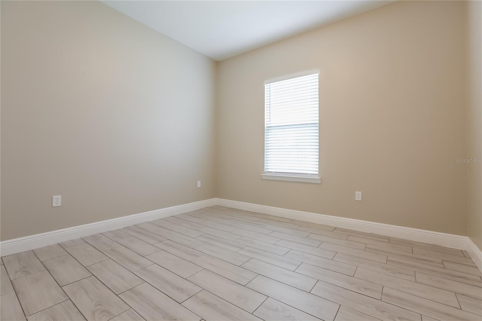 PORT CHARLOTTE SUB 09 - Residential Lease