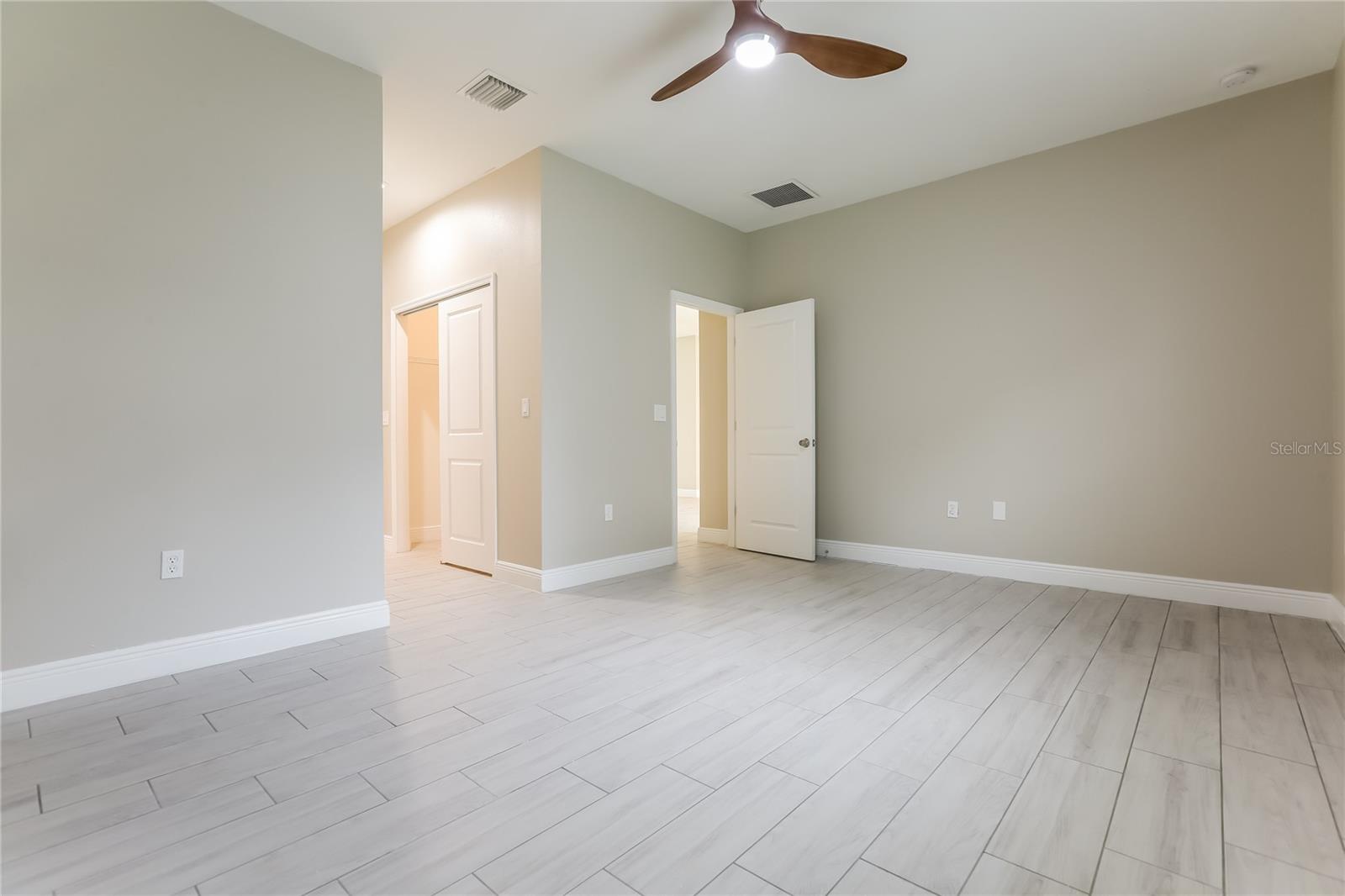 PORT CHARLOTTE SUB 09 - Residential Lease