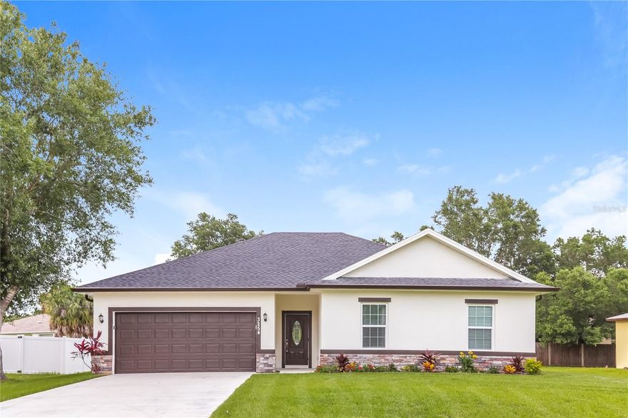 Discover this spacious 3-bedroom, 2-bathroom pet-friendly home with 1,513 sq ft of living space. The open layout provides ample room for relaxation and entertainment.