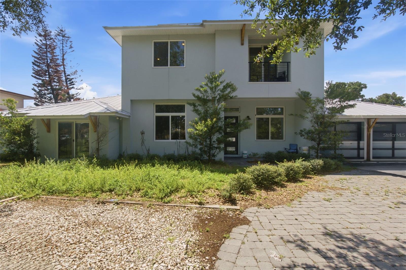 281 BREWER AVENUE