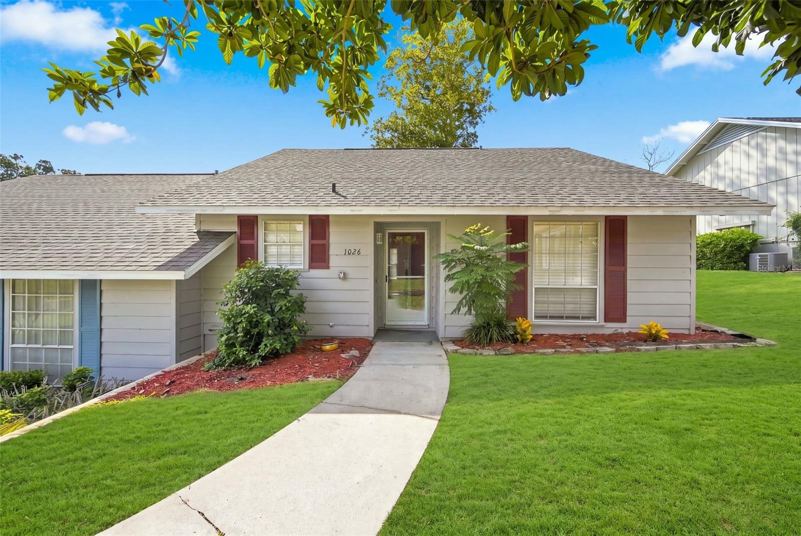 1026 VILLA LANE 14