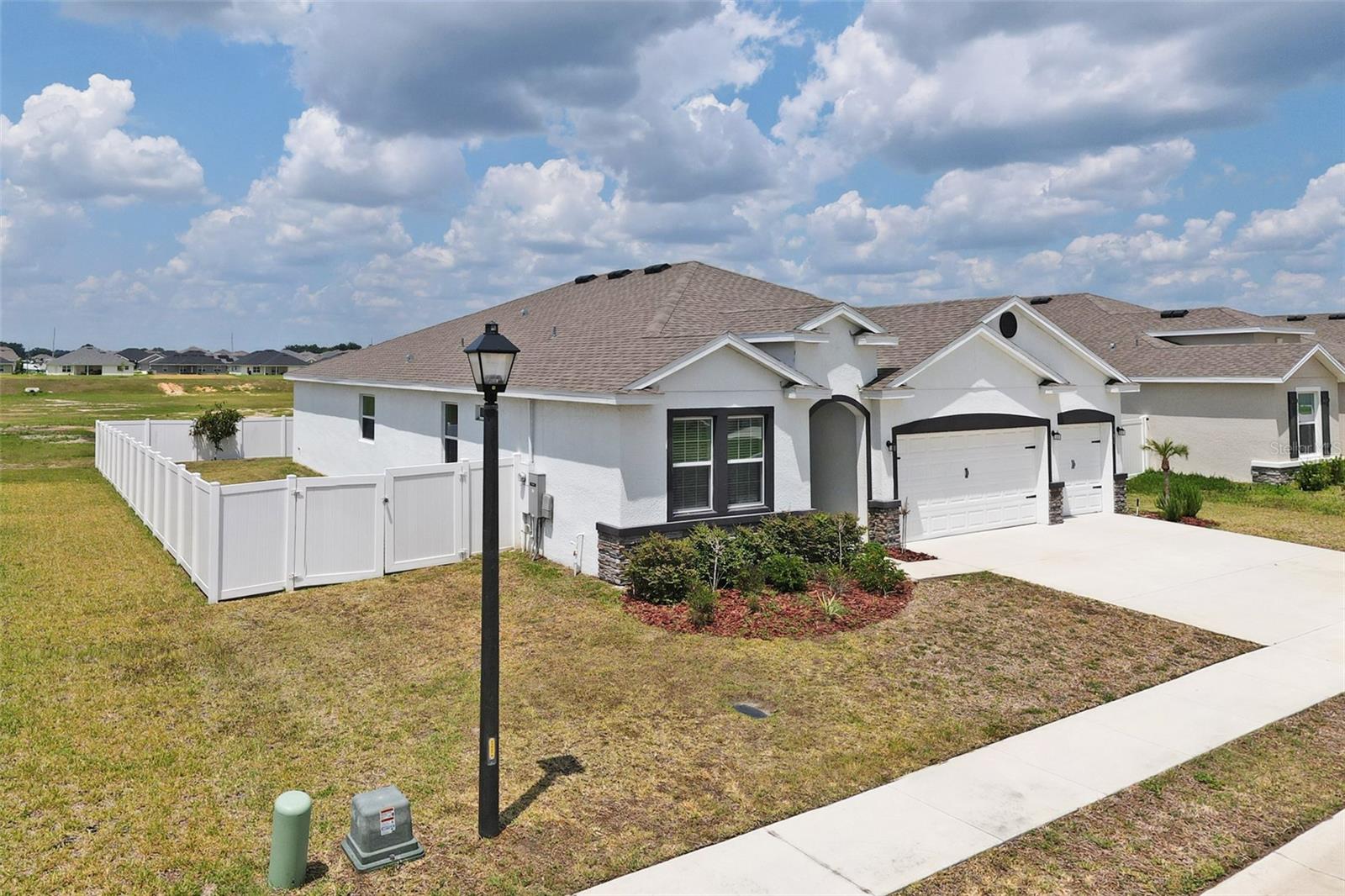 5905 SW 85TH PLACE