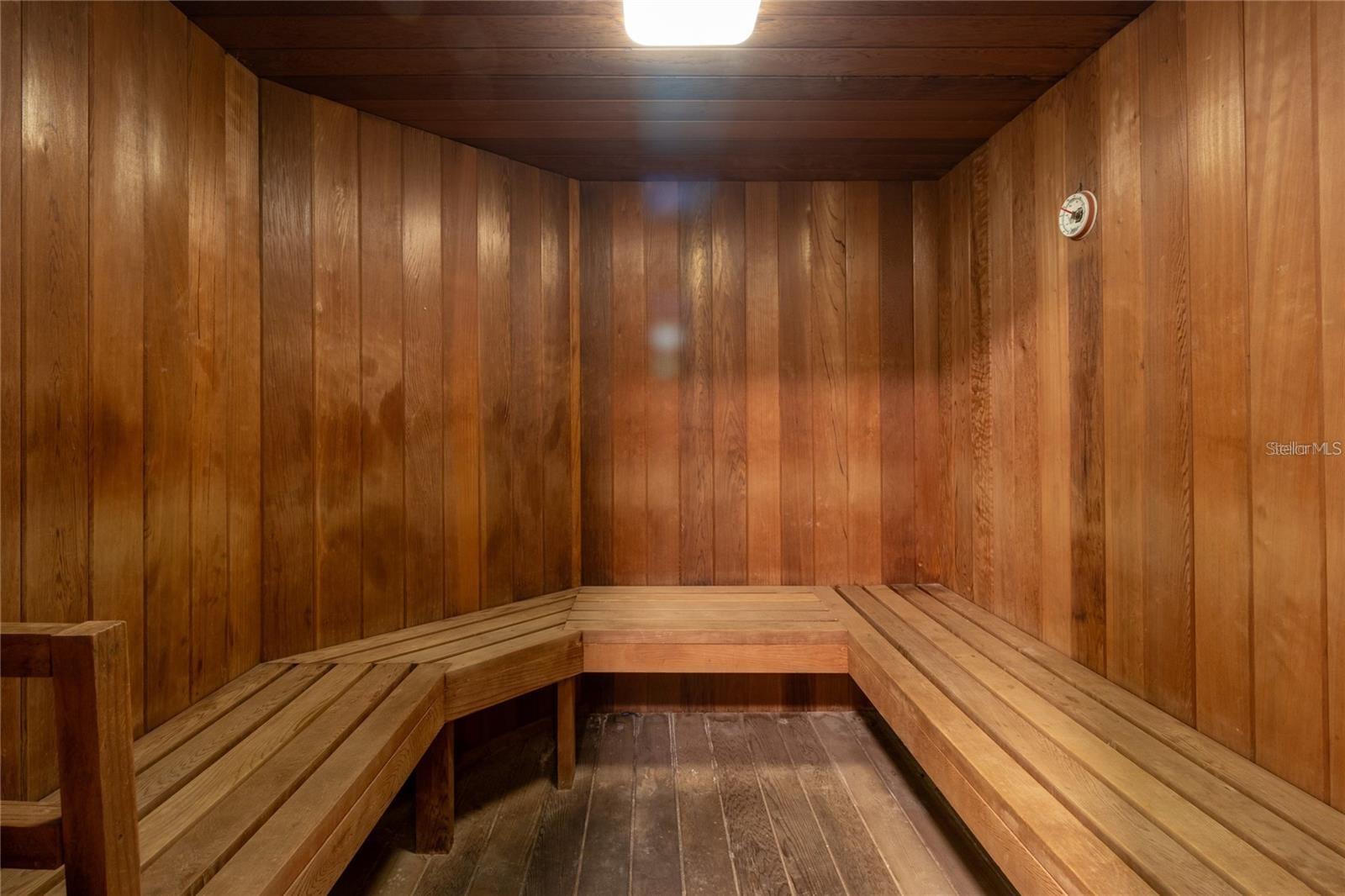 IRONWOOD FIFTEENTH - Residential Lease