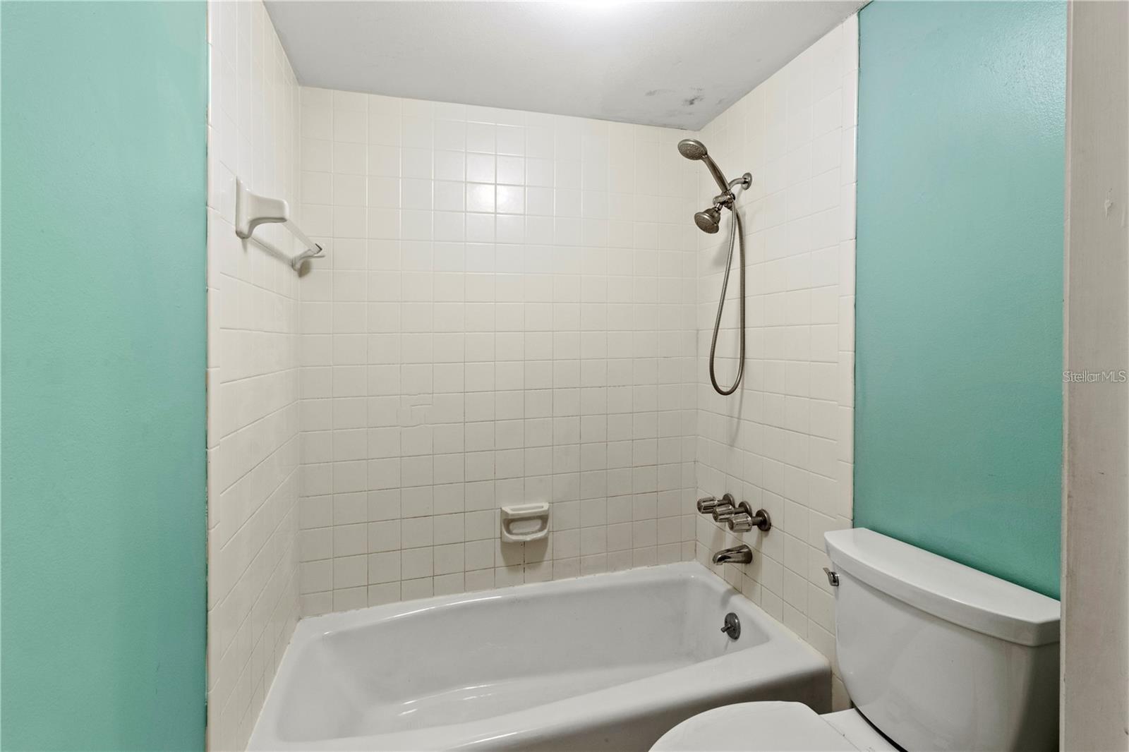 IRONWOOD FIFTEENTH - Residential Lease