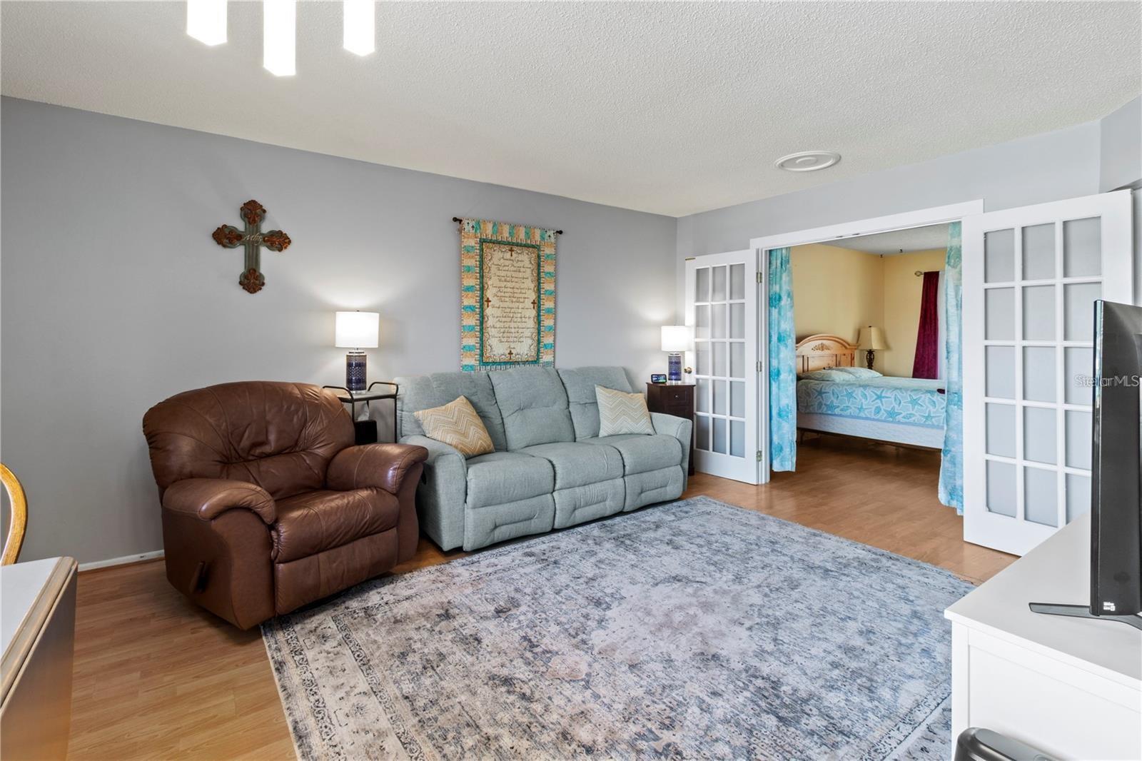 IRONWOOD FIFTEENTH - Residential Lease