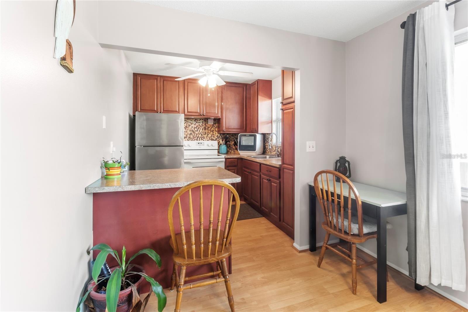 IRONWOOD FIFTEENTH - Residential Lease