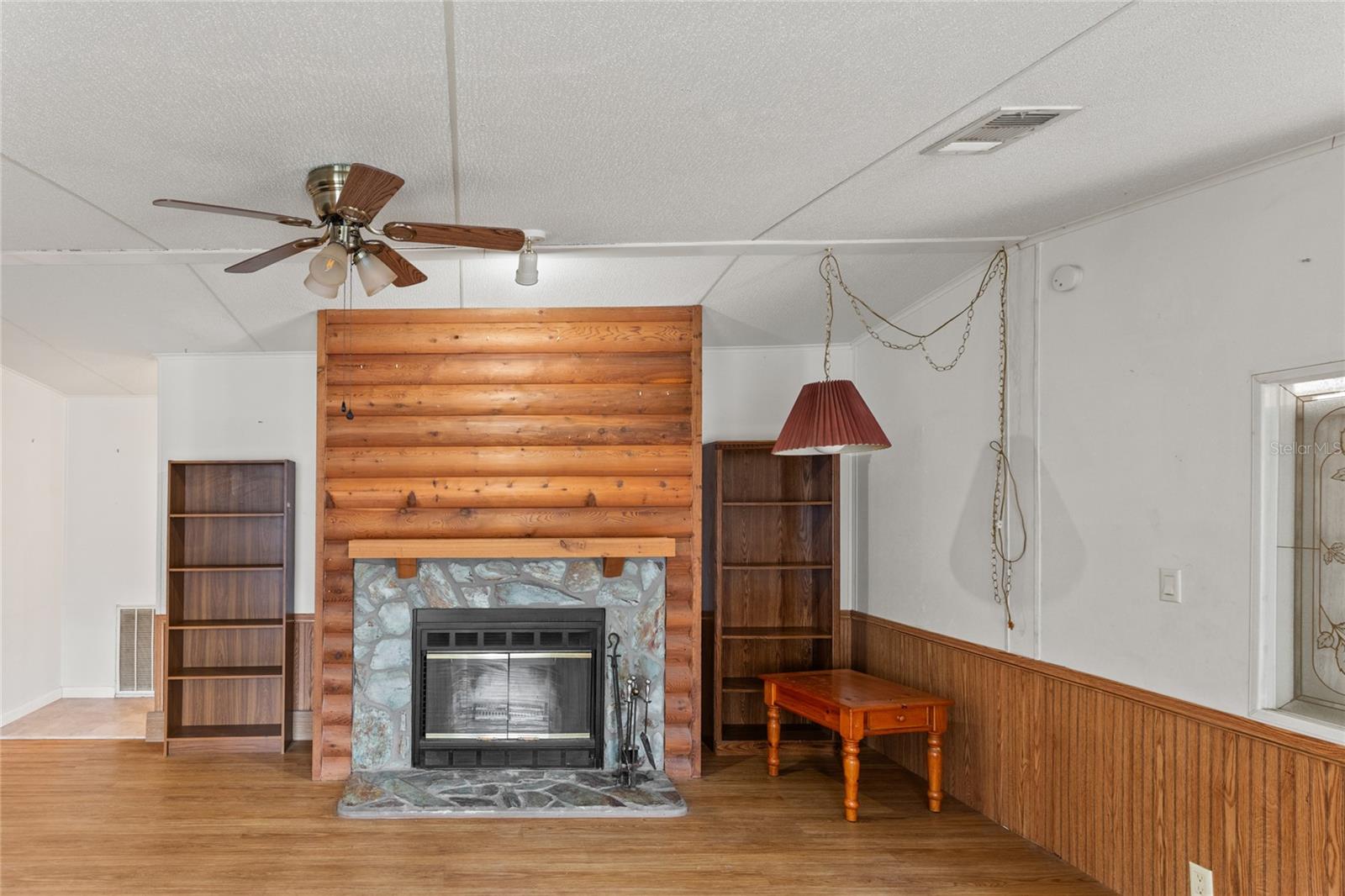 LONG LAKE ESTATES - Residential